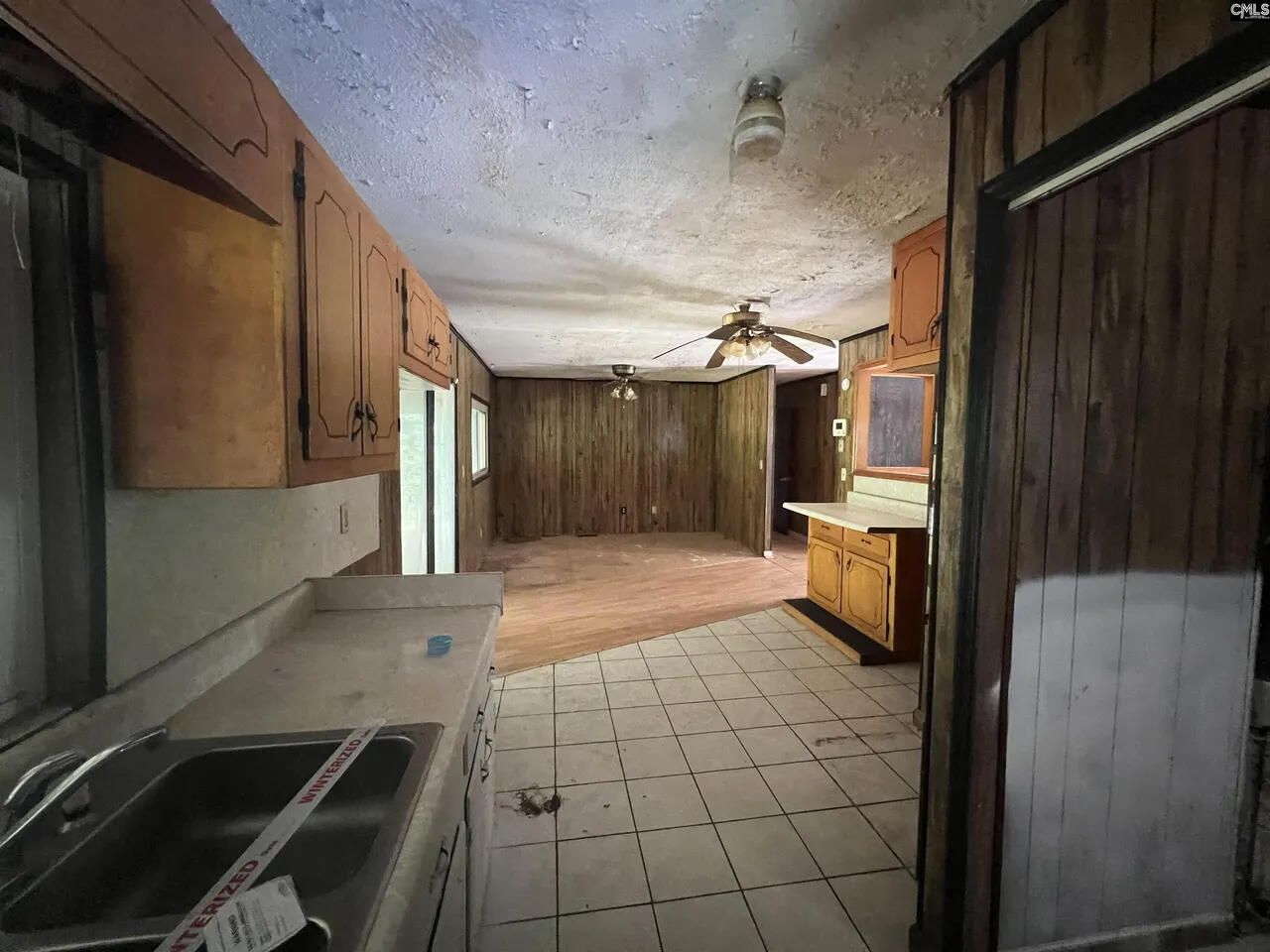 175 Benny Road Photo 11