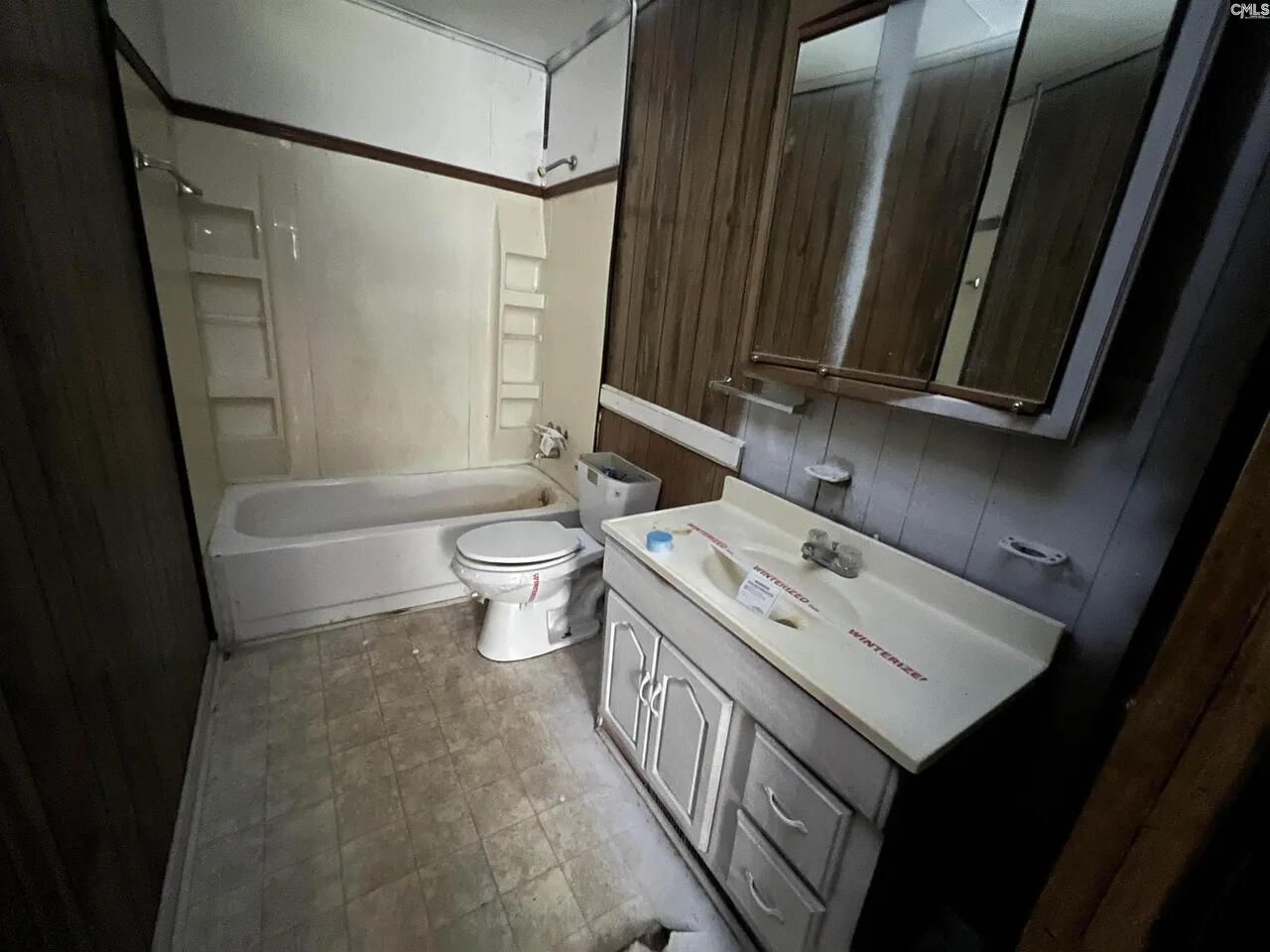175 Benny Road Photo 20