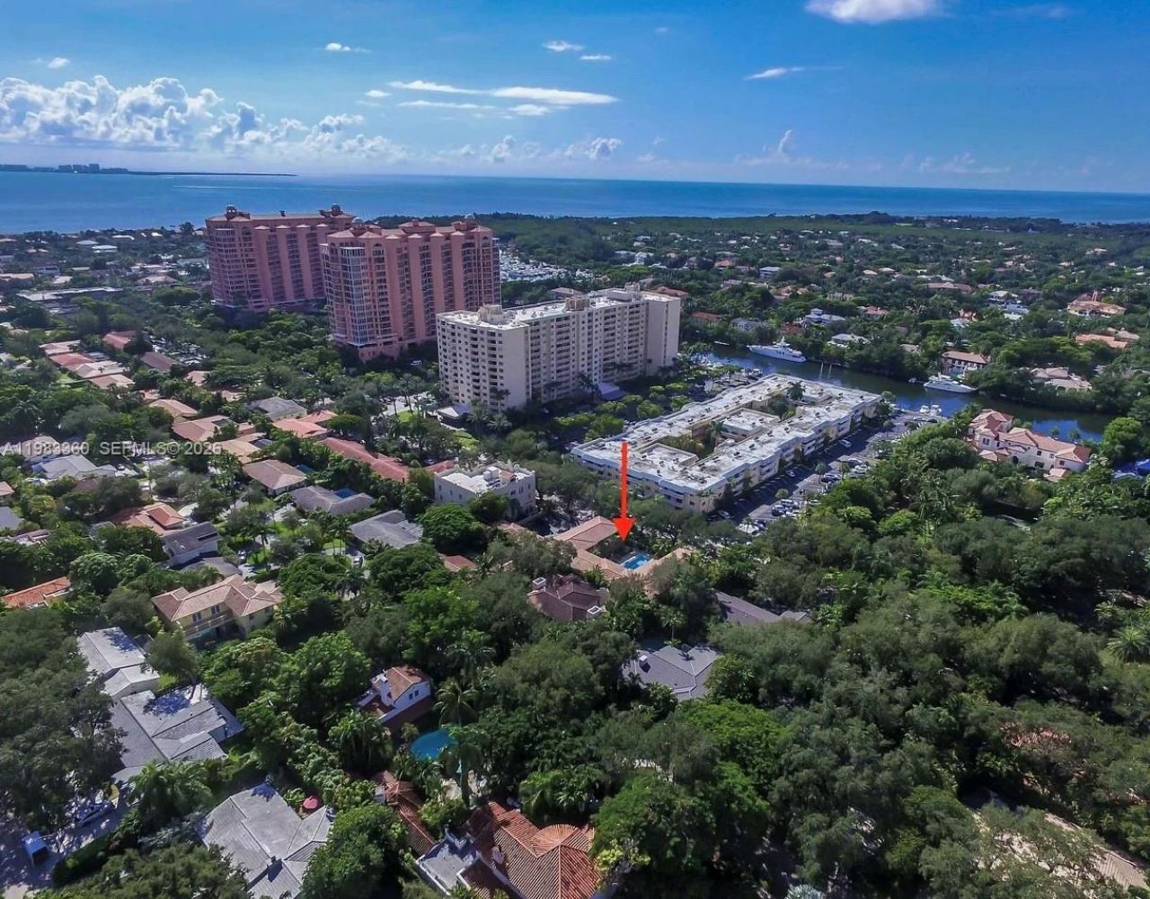 125 Edgewater Dr, Unit 1, Coral Gables, FL 33133 Photo