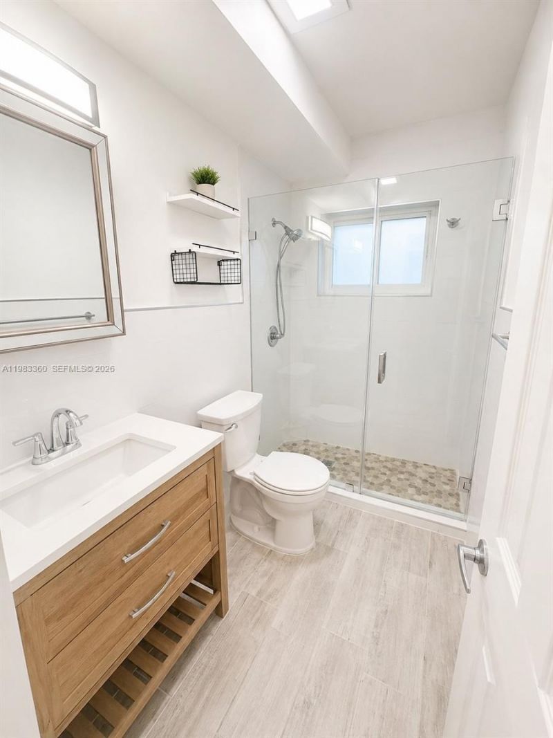 125 Edgewater Dr, Unit 1, Coral Gables, FL 33133 Photo
