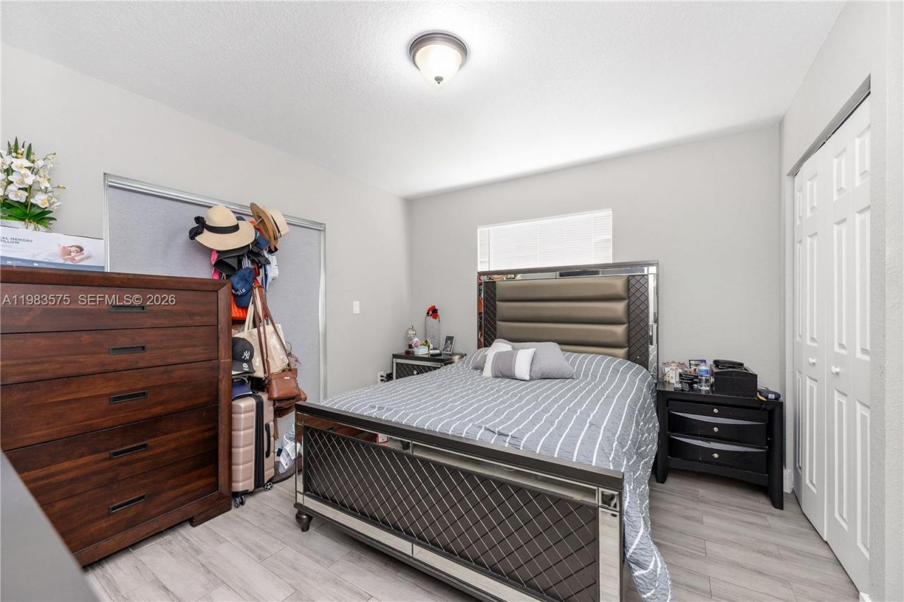 2419 NW 101st St , Miami, FL 33147 Photo