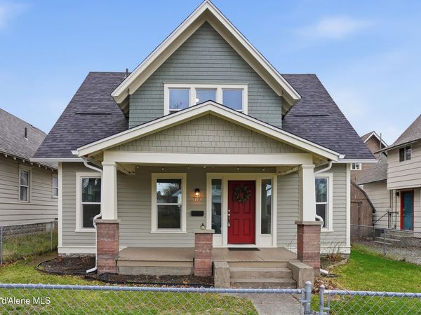 710 E Illinois Ave , Spokane, WA 99207