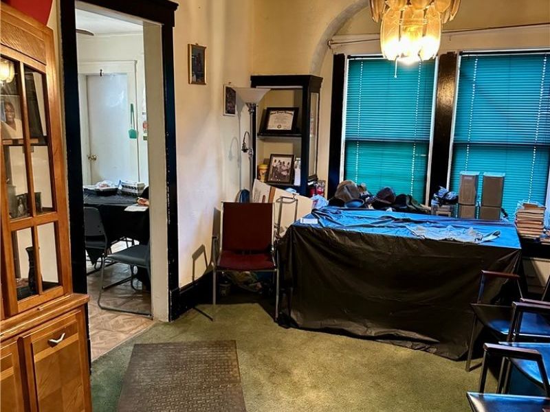 10601 Everton Avenue, Cleveland, OH 44108 Photo 2