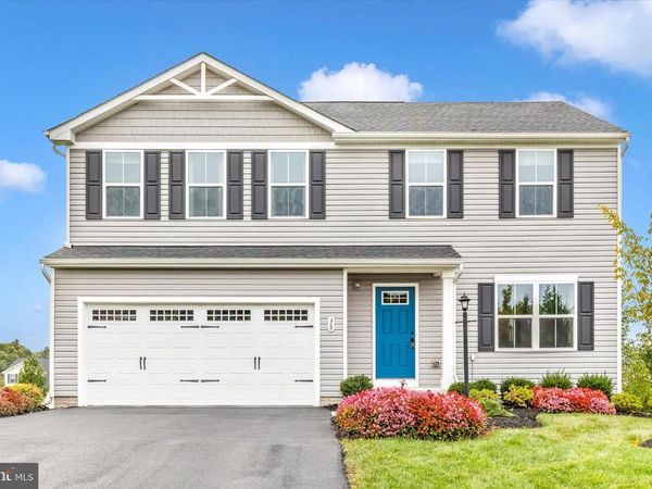 38 DIOPSIDE DRIVE, CHAMBERSBURG, PA 17202