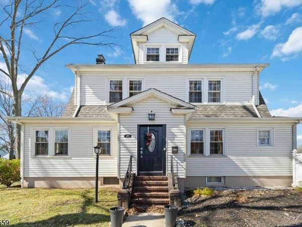 401 Woodland Ave, Roselle Park, NJ 07204