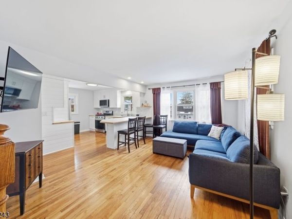 37 Wenonah Ave, Parsippany-Troy Hills, NJ 07034