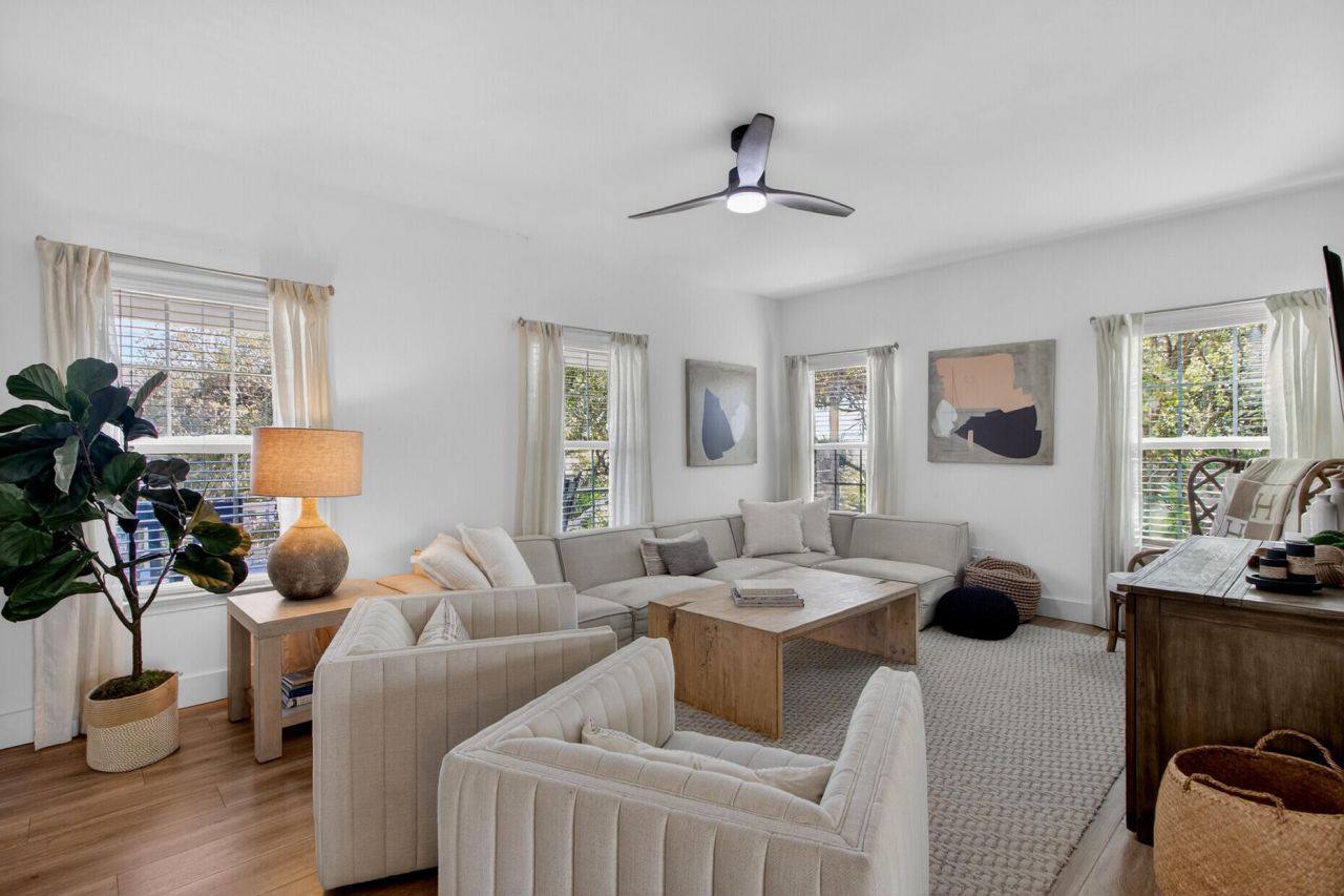 214 W Ashley Avenue Photo 14