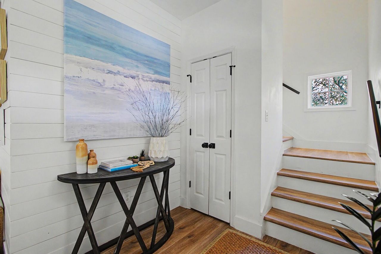 214 W Ashley Avenue Photo 27