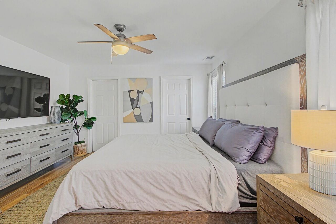 214 W Ashley Avenue Photo 30