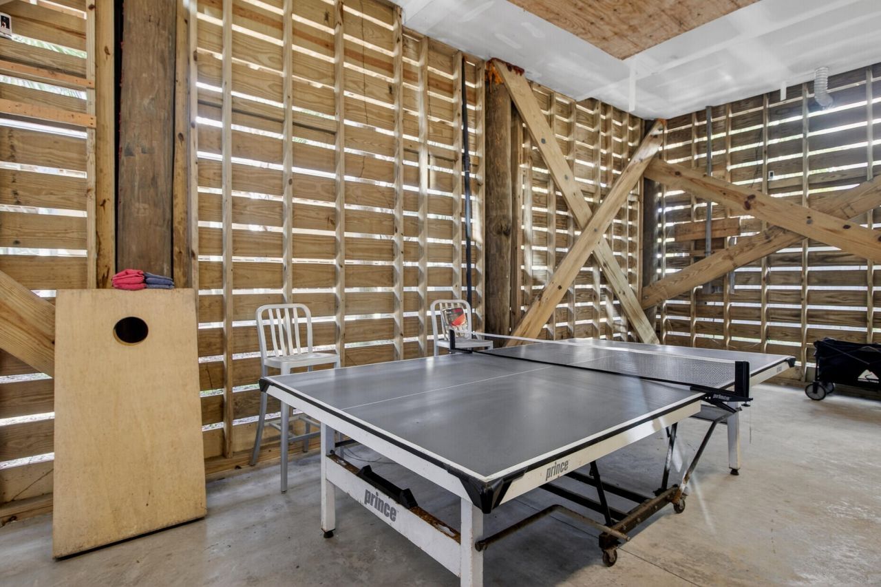 214 W Ashley Avenue Photo 45