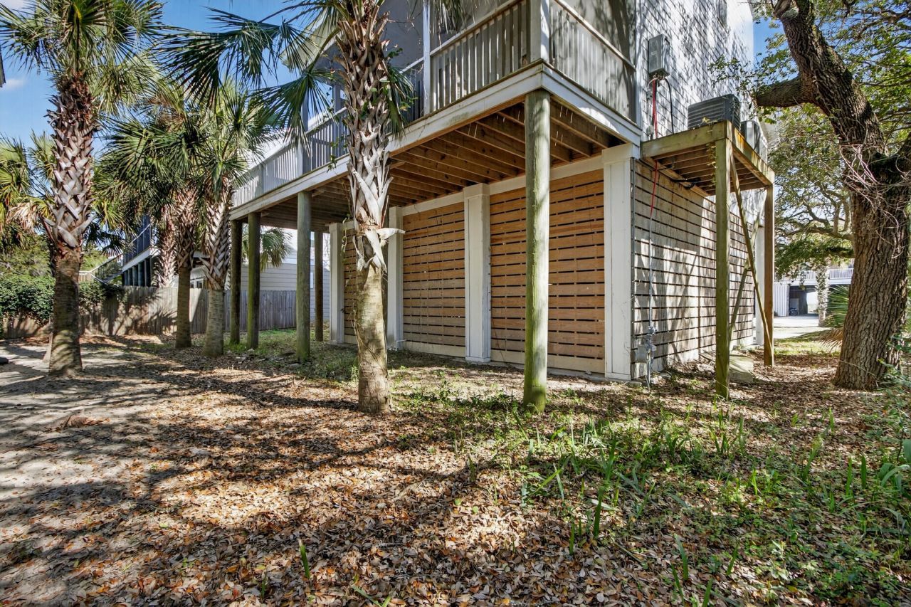 214 W Ashley Avenue Photo 46