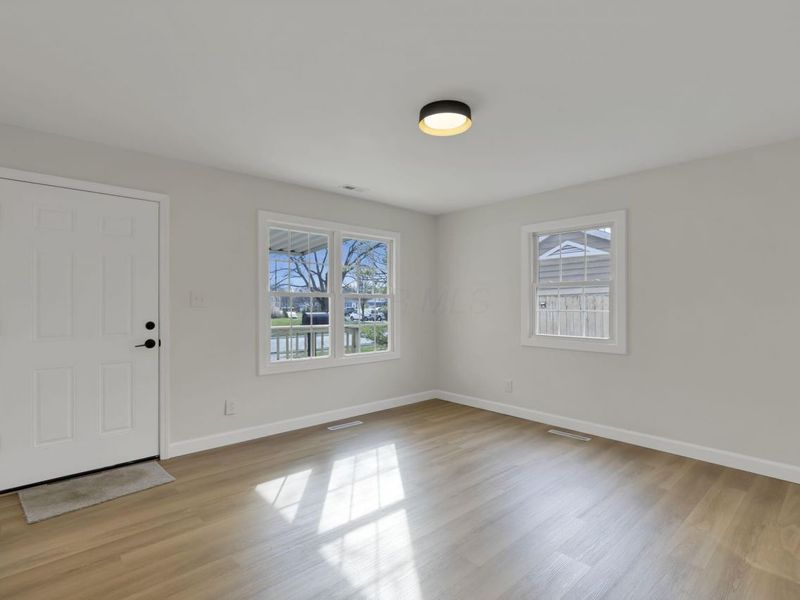 3463 Paxton Drive, Hilliard, OH 43026 Photo 3