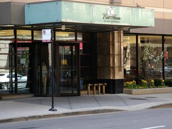 30 E HURON Street, Unit 3706, Chicago, IL 60611