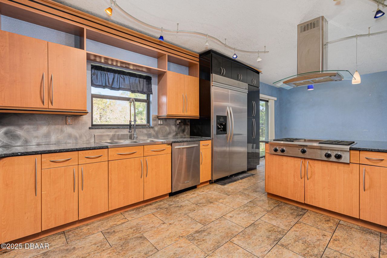 2172 N Spring Garden Avenue, Deland, FL 32720 Photo