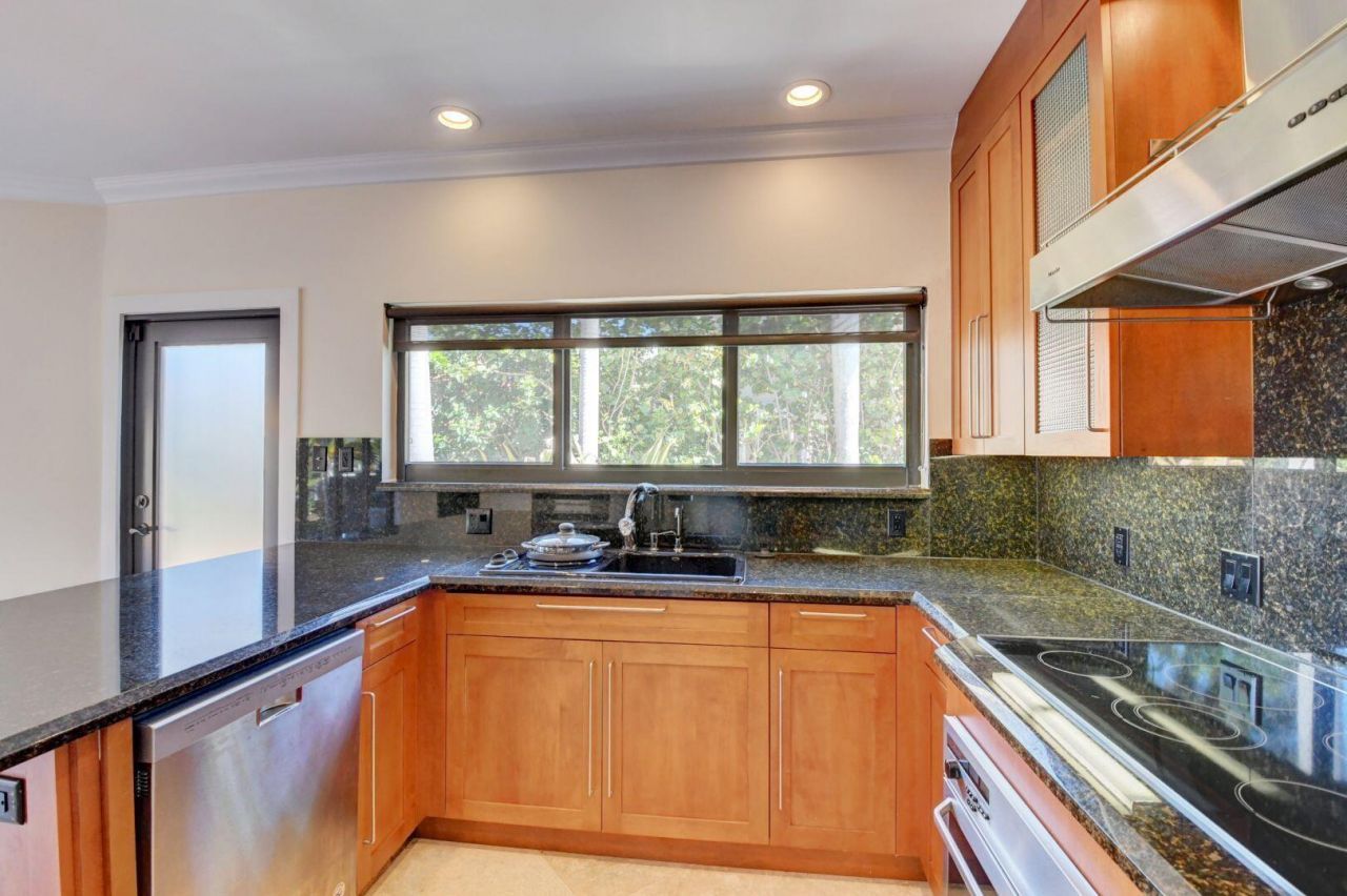 1121 Bel Air Drive, Unit 4, Highland Beach, FL 33487 Photo