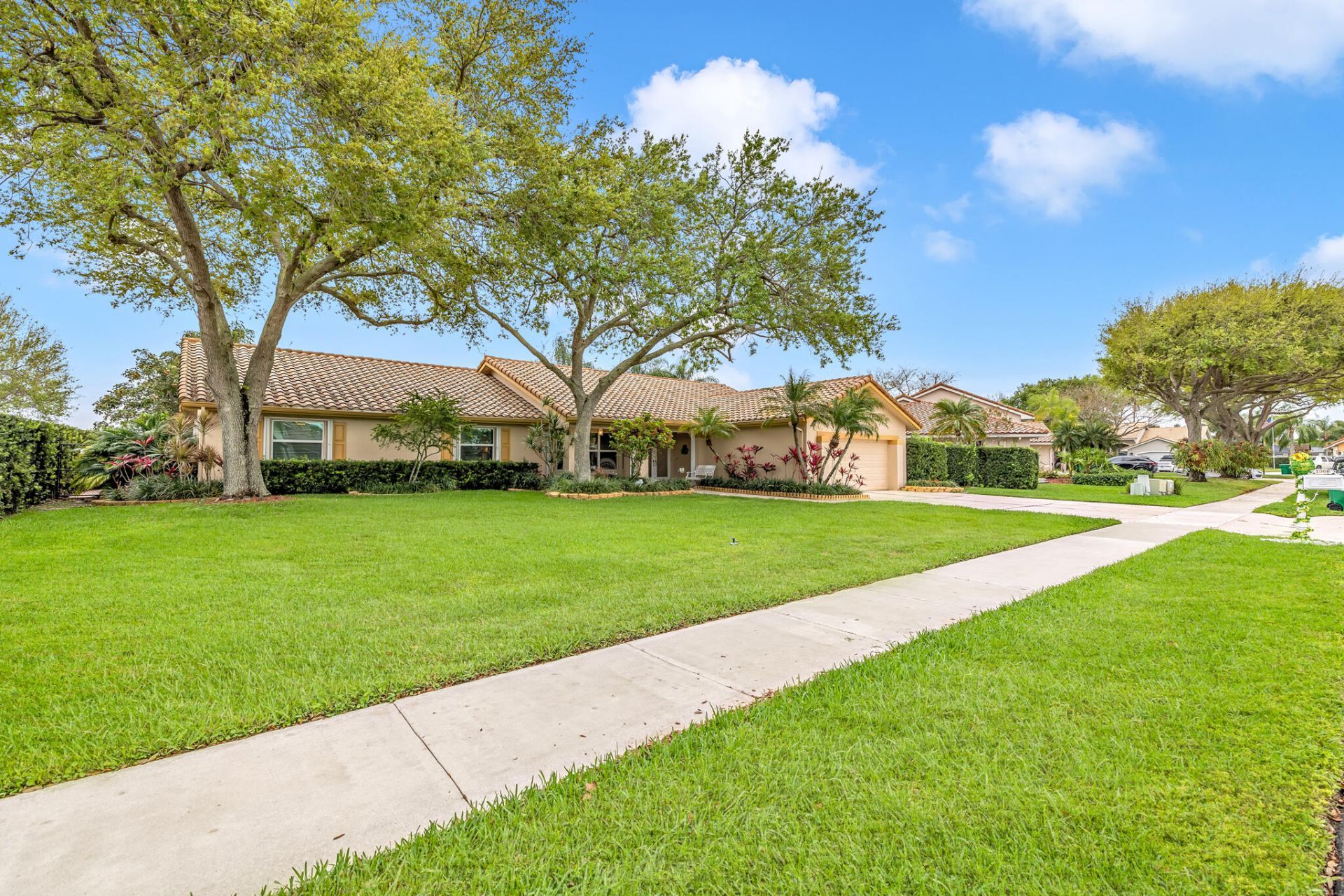 1966 SW 105th Avenue, Davie, FL 33324 Photo