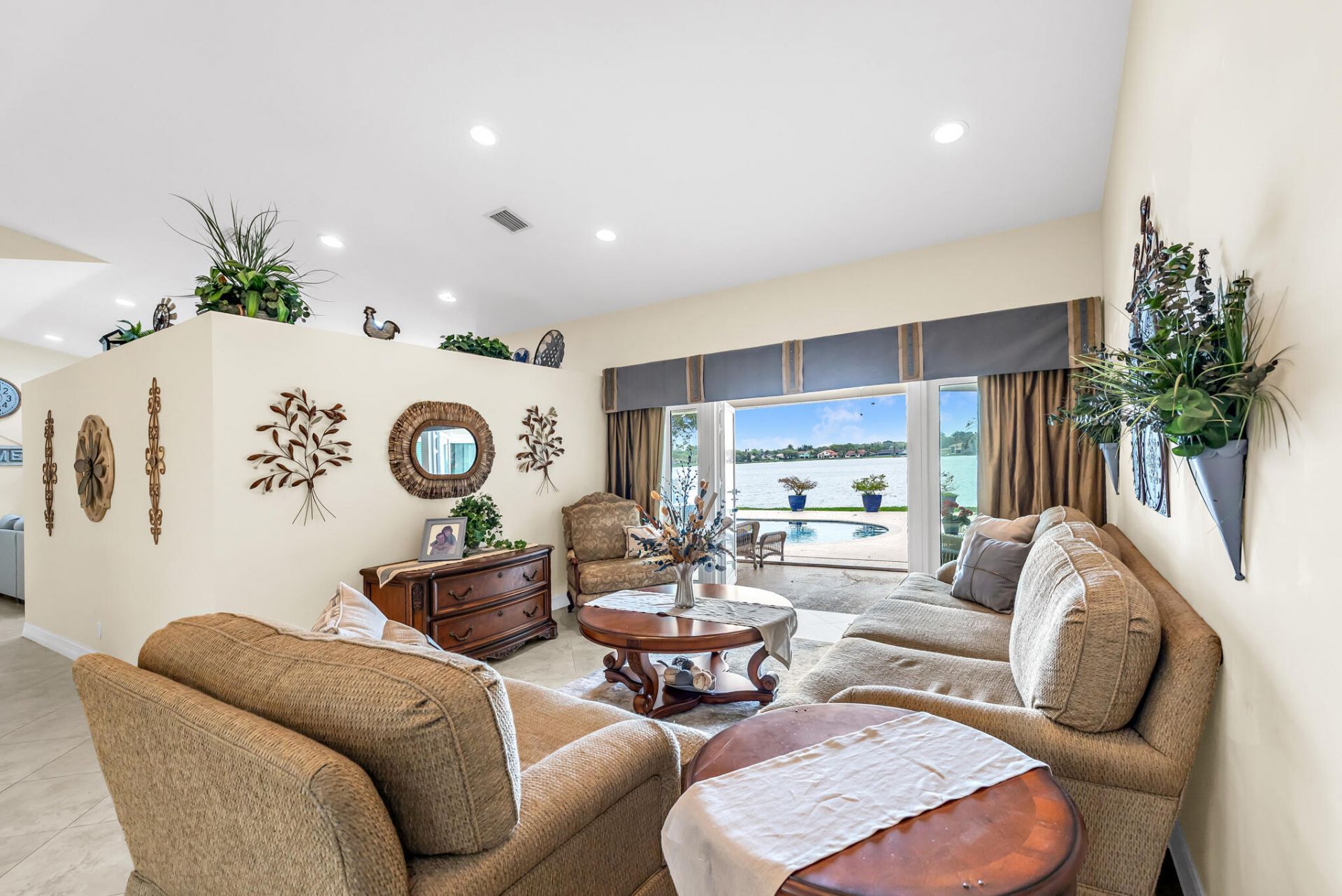 1966 SW 105th Avenue, Davie, FL 33324 Photo