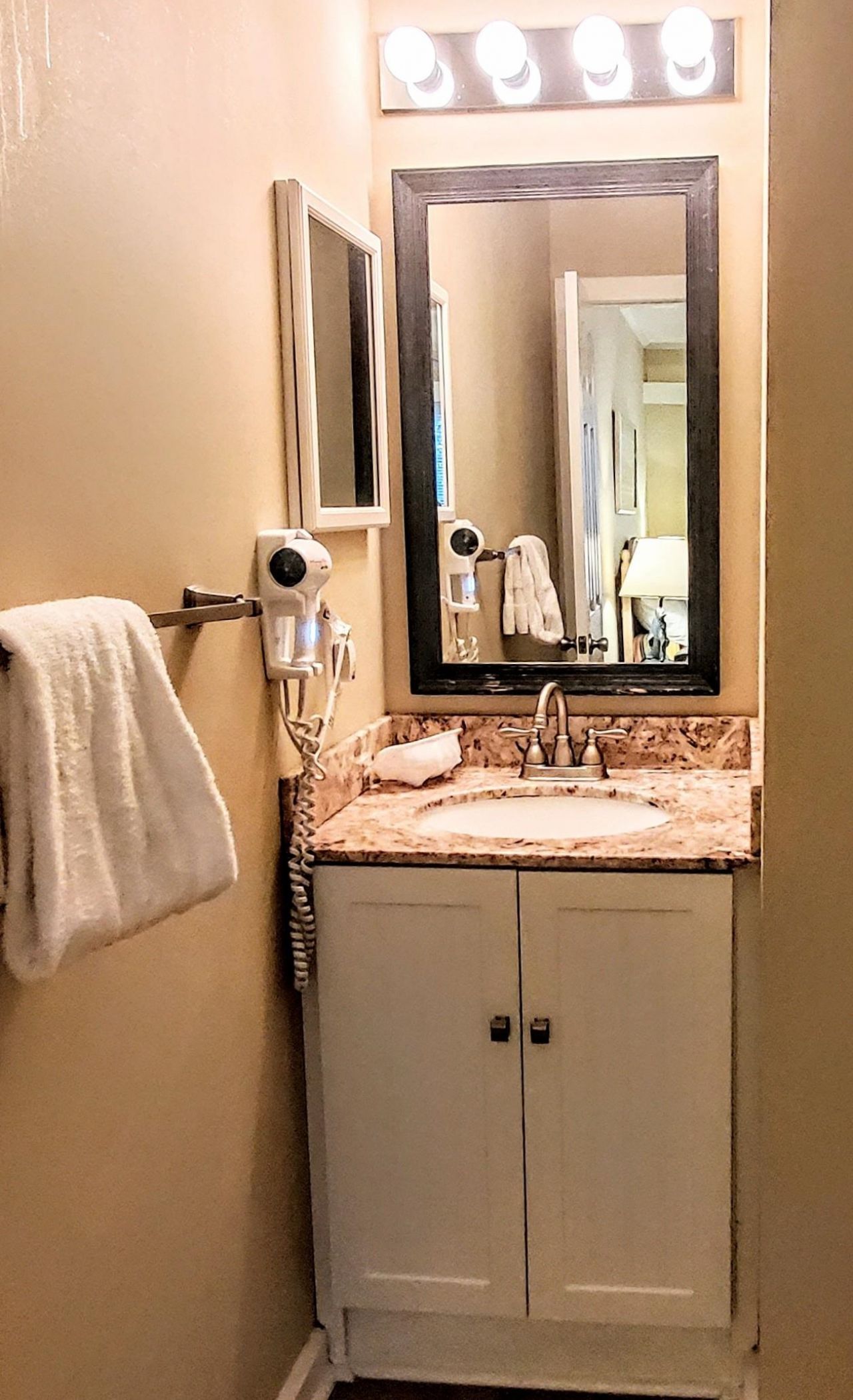 491 Ocean Creek Dr.  Photo 12