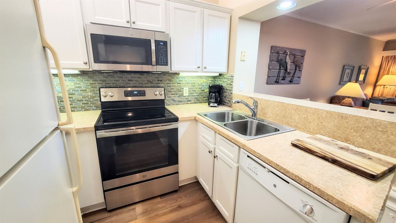 491 Ocean Creek Dr.  Photo 15