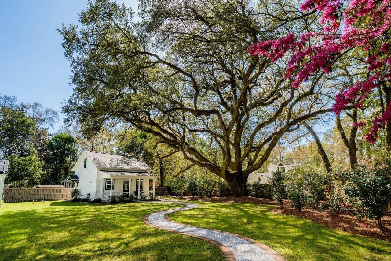 111 E Carolina Avenue Photo 100