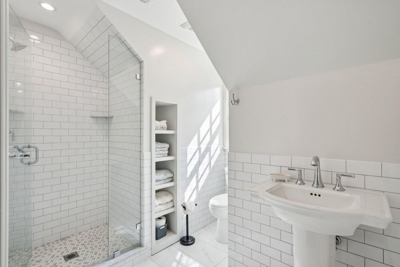 111 E Carolina Avenue Photo 55