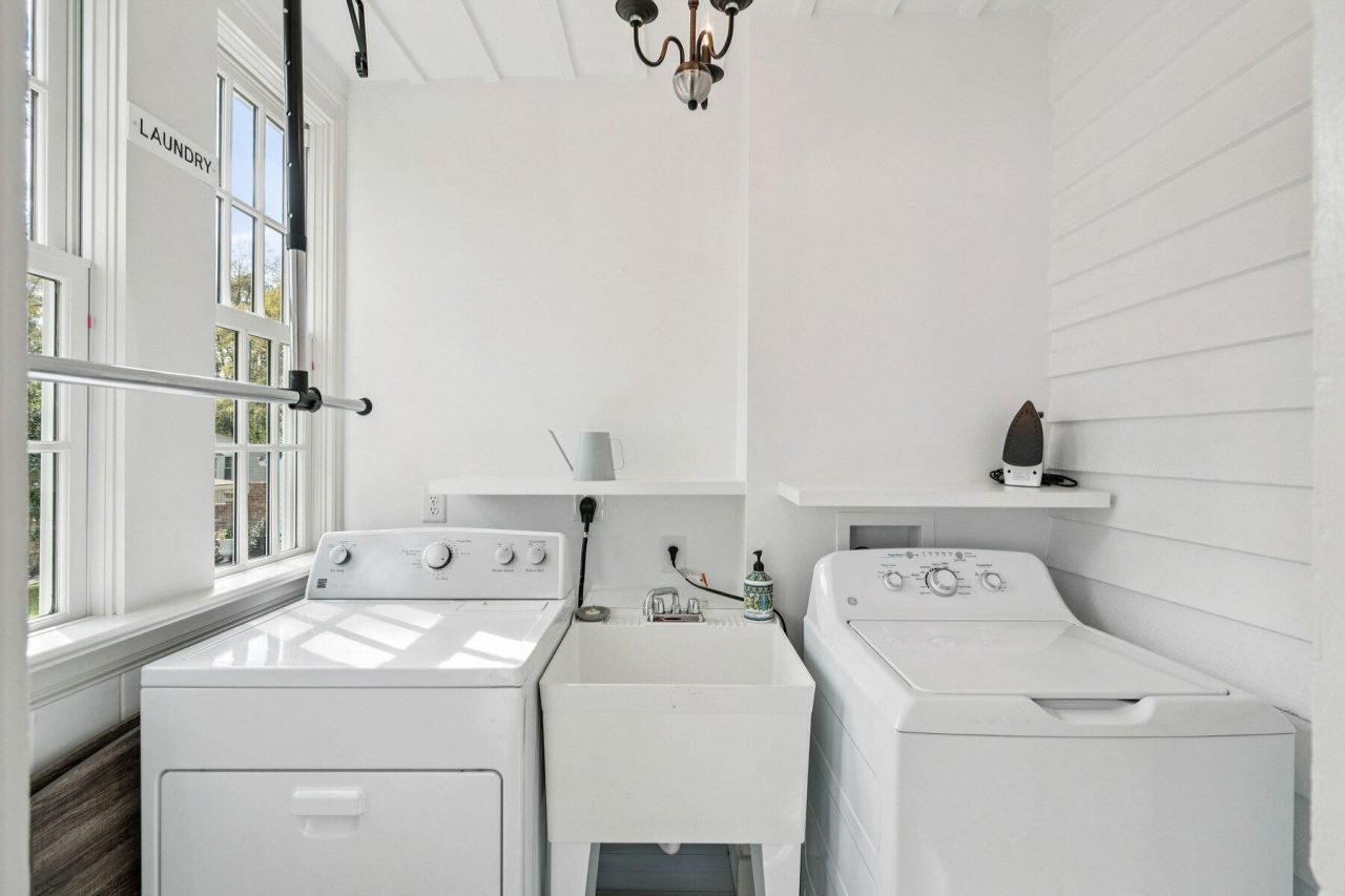 111 E Carolina Avenue Photo 67