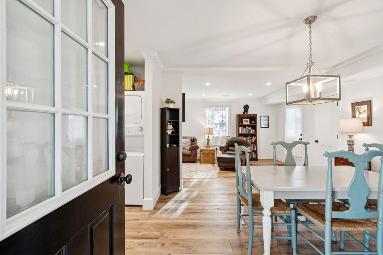 111 E Carolina Avenue Photo 81