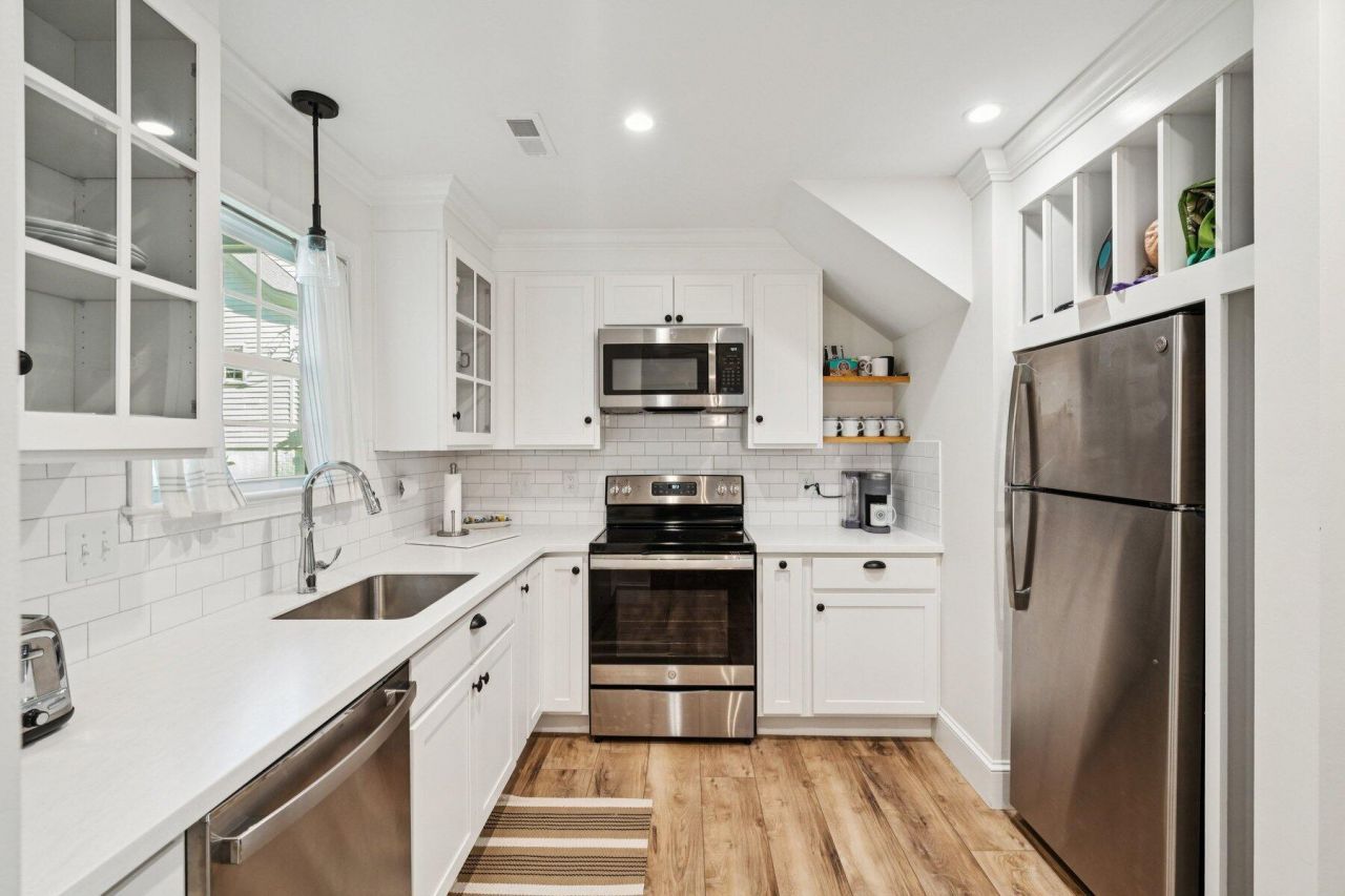 111 E Carolina Avenue Photo 84