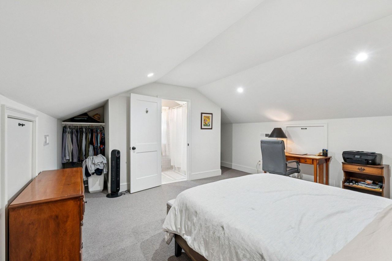 111 E Carolina Avenue Photo 97