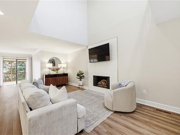 1210 Brookhaven Woods Court NE, Atlanta, GA 30319