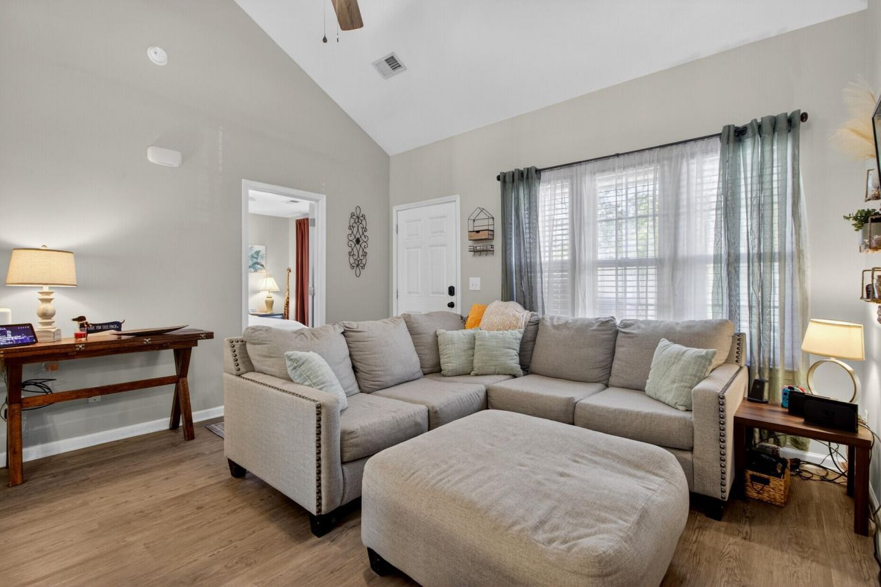 3406 Poplar Grove Place Photo 5