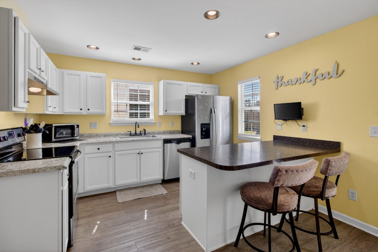 3406 Poplar Grove Place Photo 7