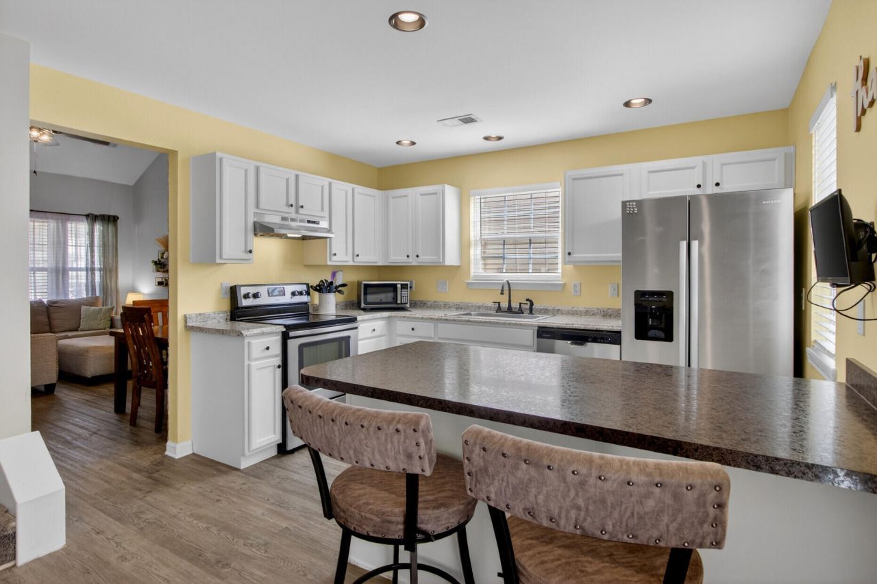 3406 Poplar Grove Place Photo 8