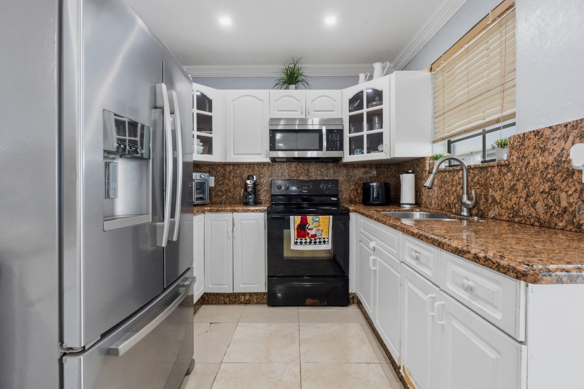 4970 E Palm Court, Hialeah, FL 33013 Photo