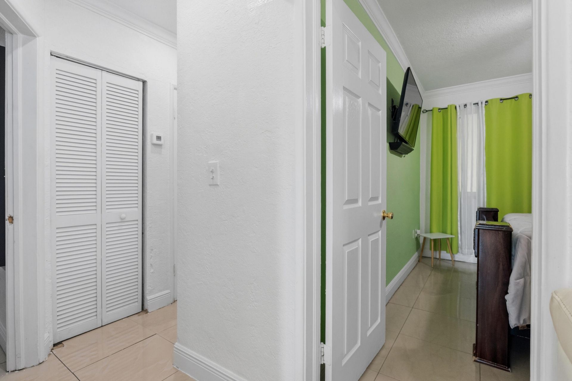 4970 E Palm Court, Hialeah, FL 33013 Photo