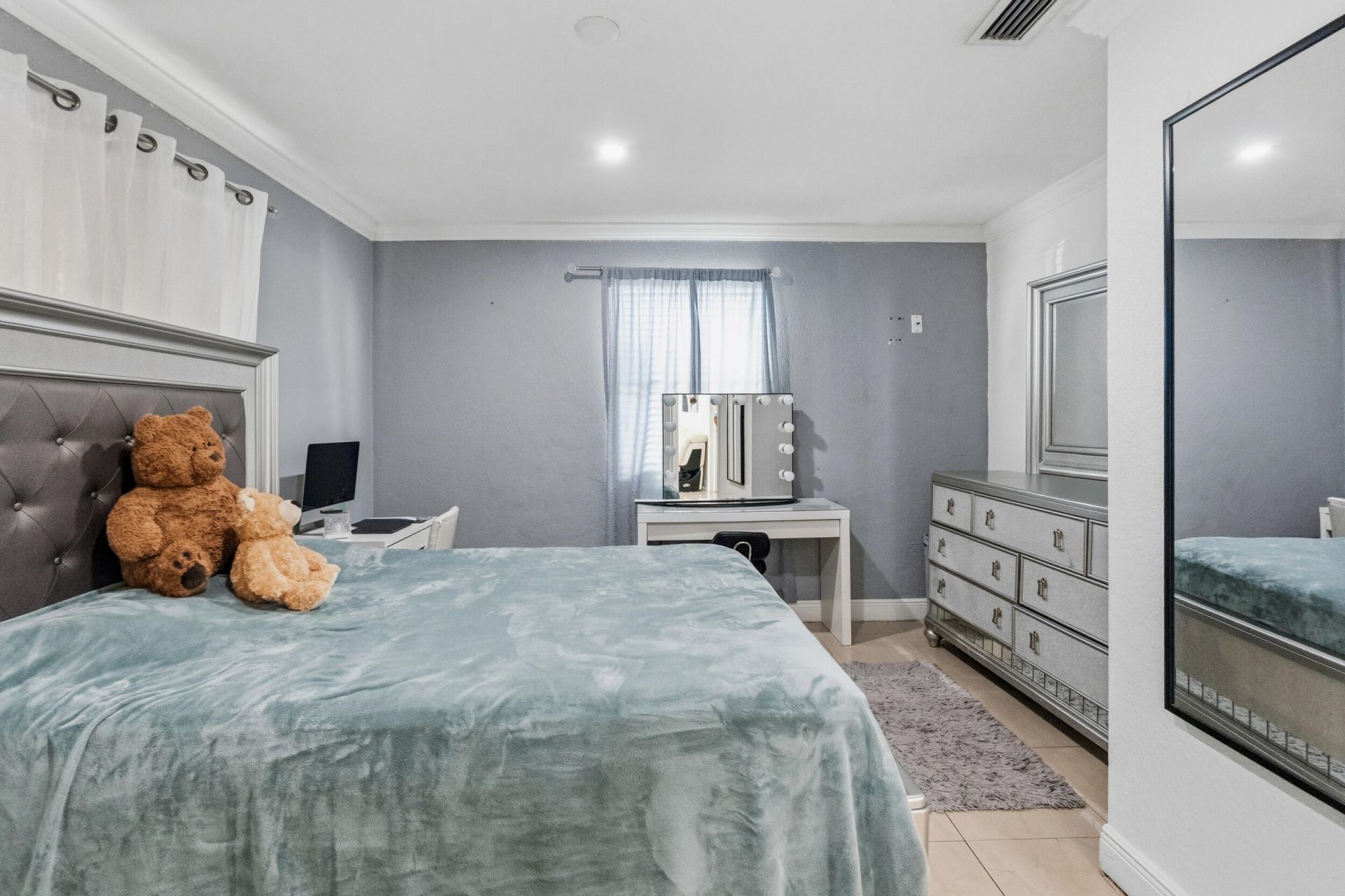 4970 E Palm Court, Hialeah, FL 33013 Photo