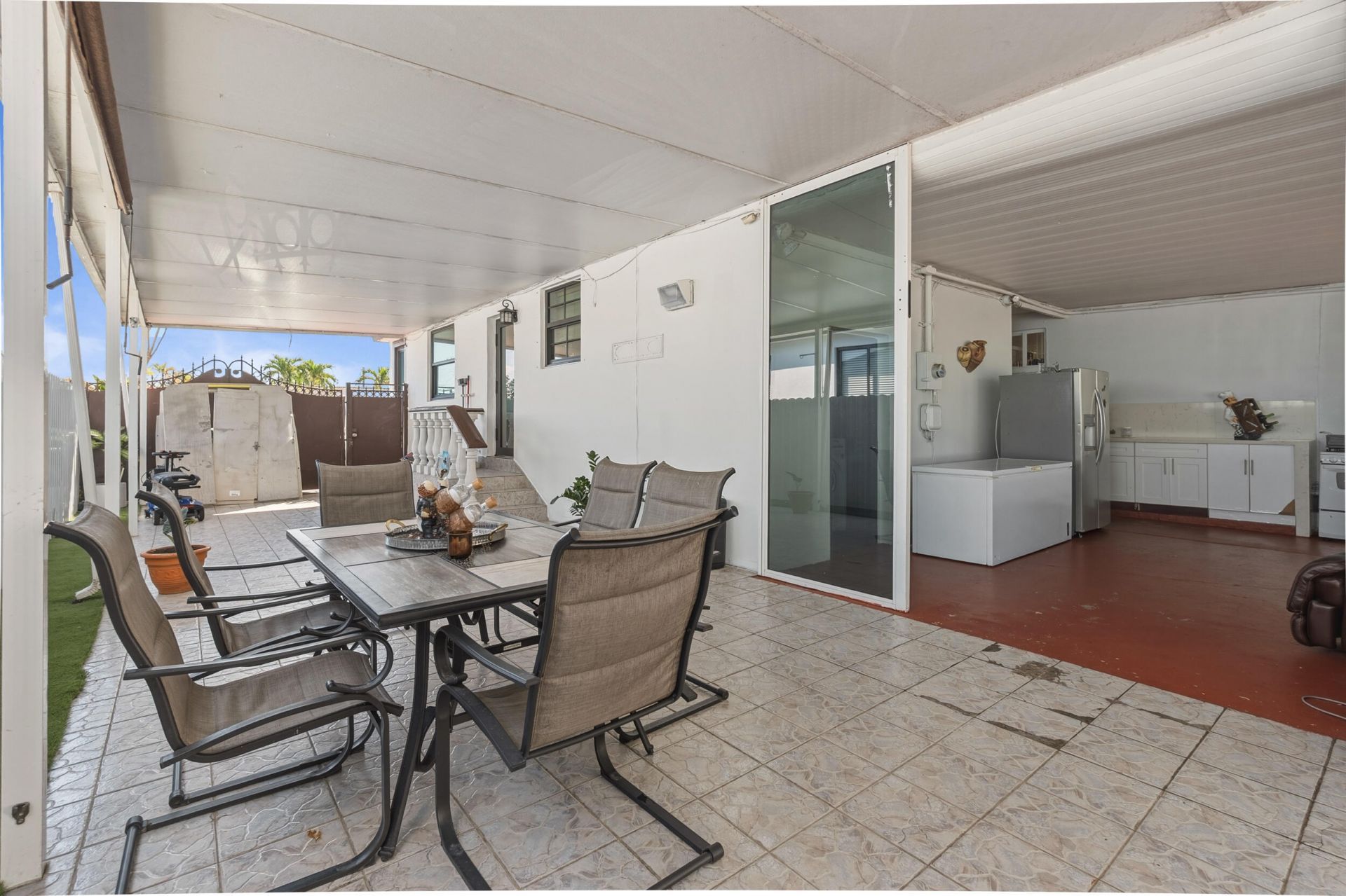 4970 E Palm Court, Hialeah, FL 33013 Photo