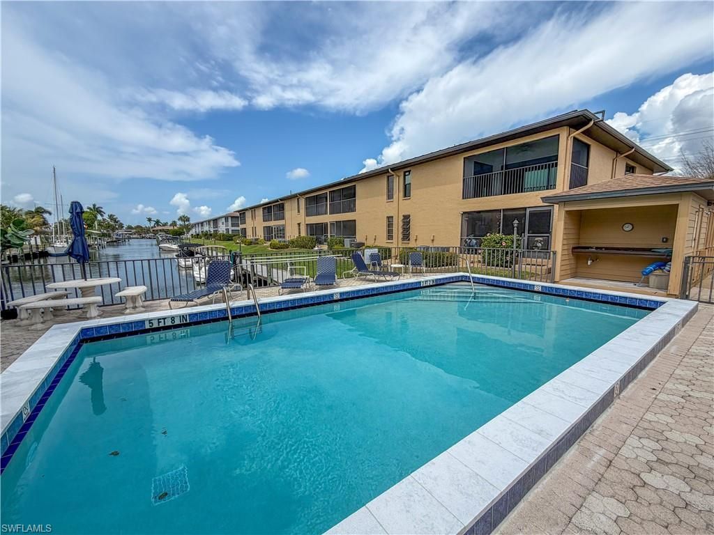 232 Cape Coral Pkwy E, Unit 201, Cape Coral, FL 33904 Photo