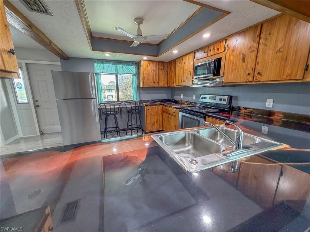 232 Cape Coral Pkwy E, Unit 201, Cape Coral, FL 33904 Photo