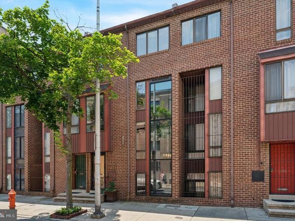 238 S 9TH STREET, PHILADELPHIA, PA 19107