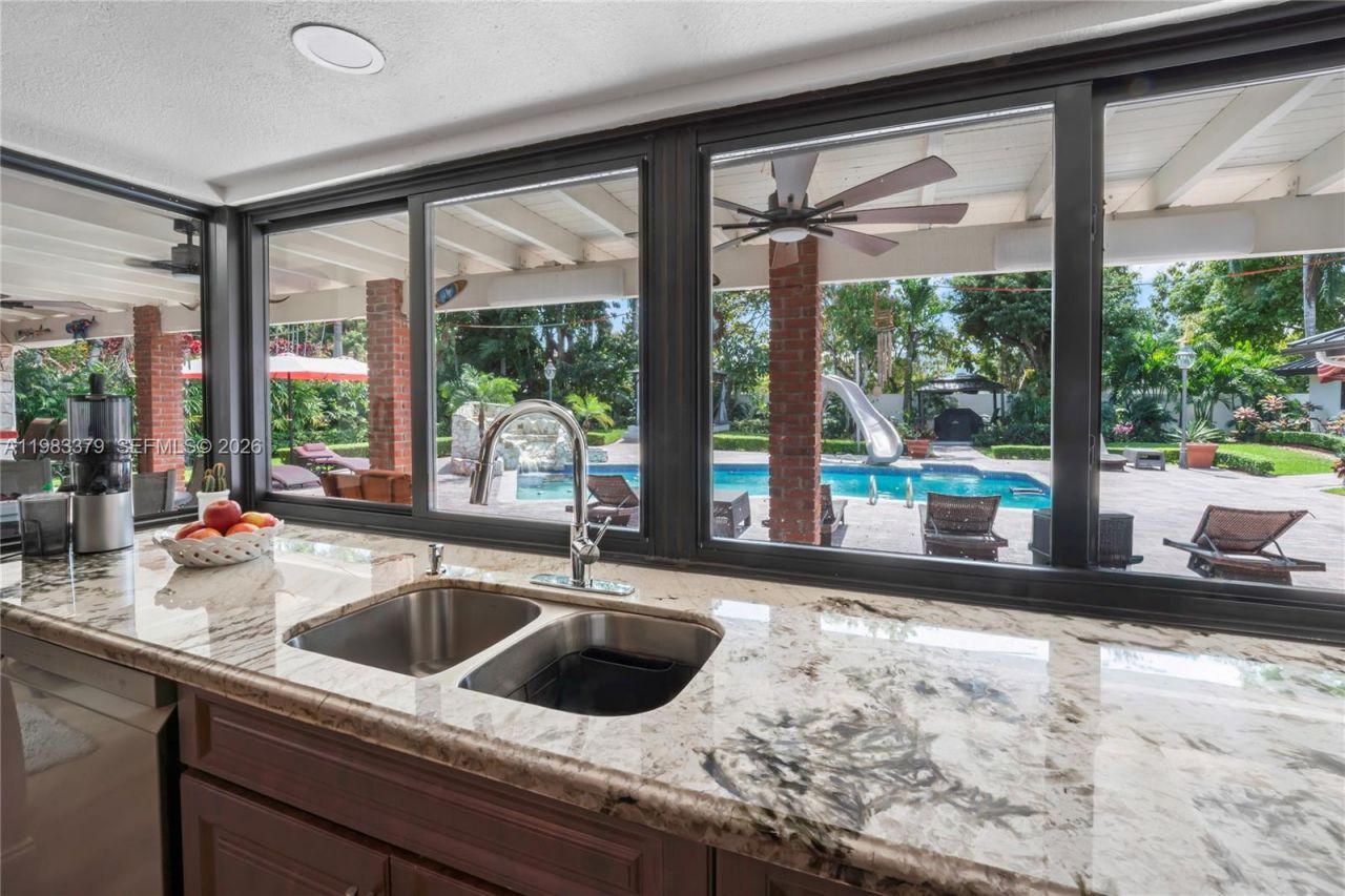 10320 SW 139th St, Miami, FL 33176 Photo