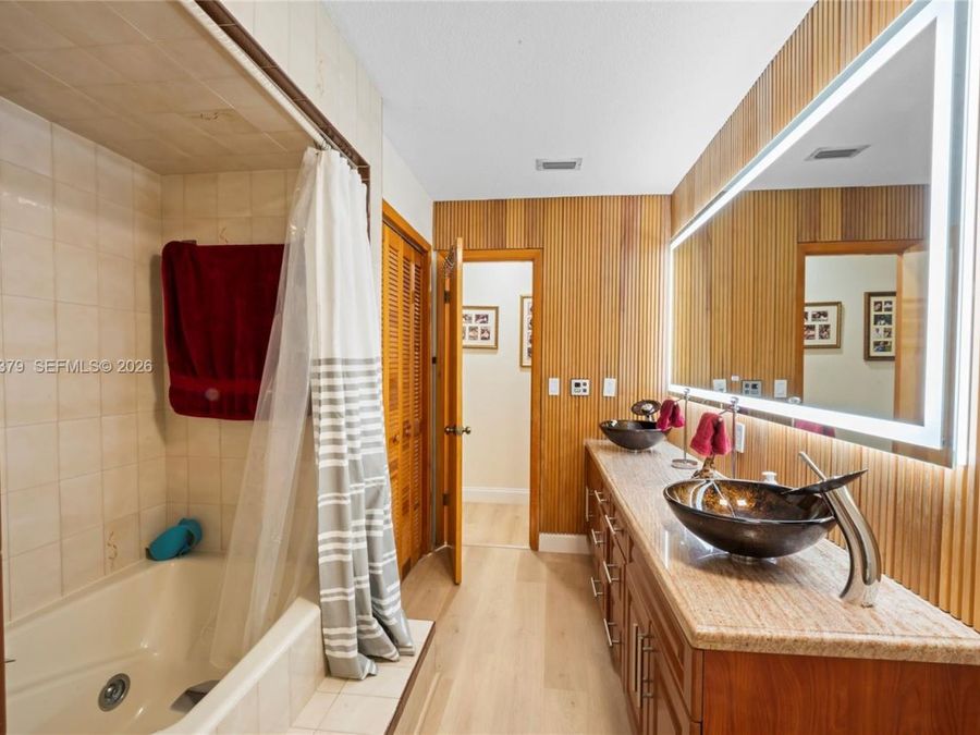 Property Image 91