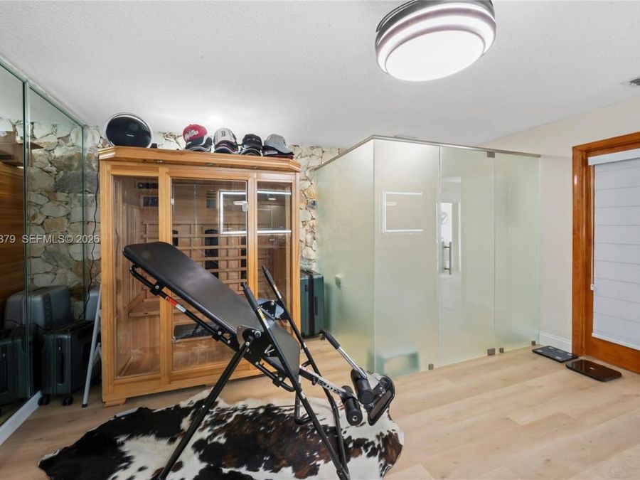 Property Image 95