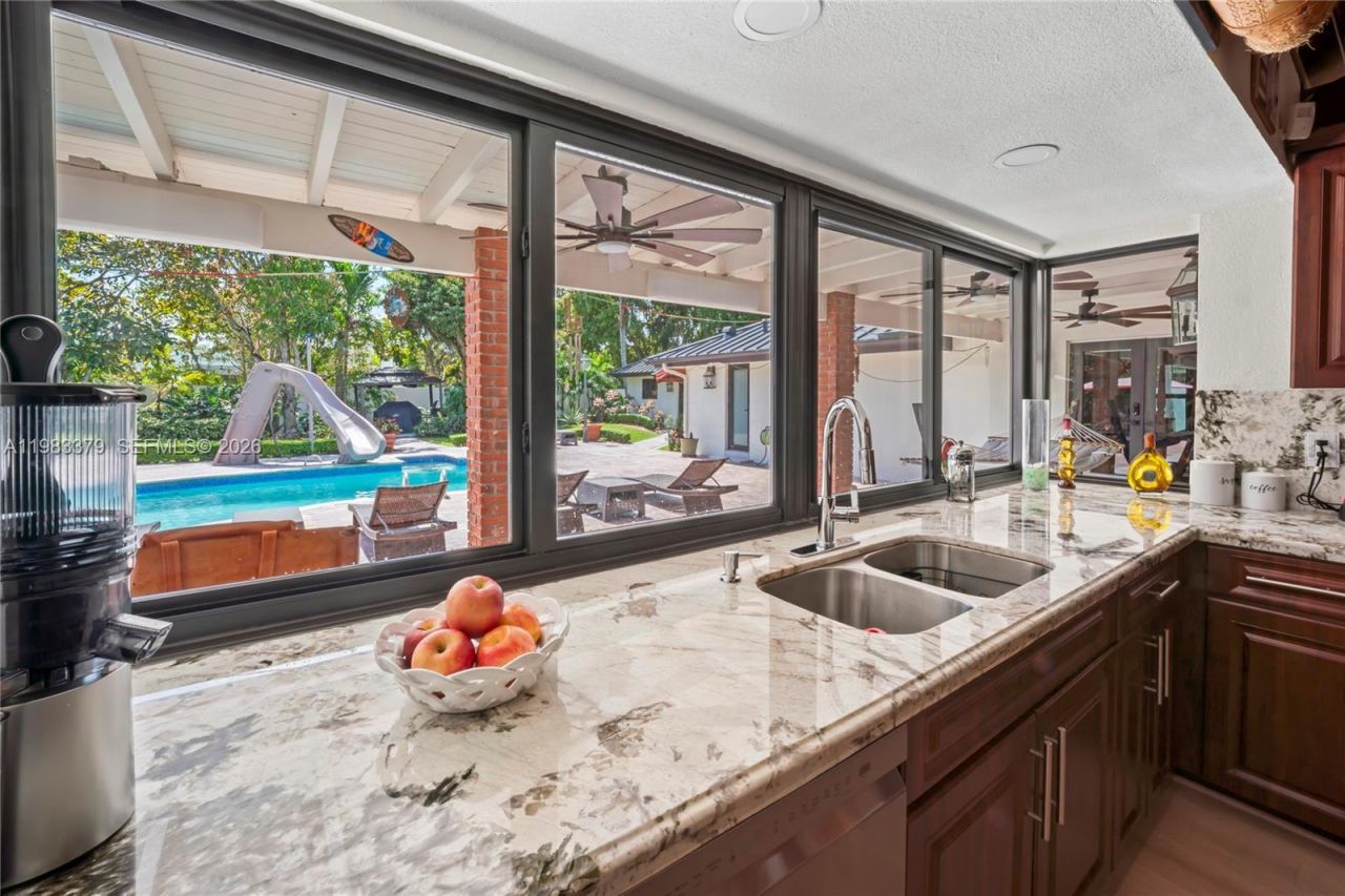 10320 SW 139th St, Miami, FL 33176 Photo