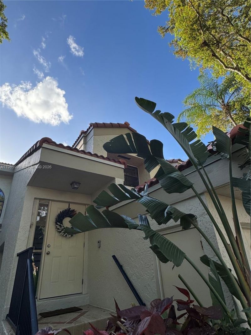 3212 Arbor Ln, Unit 2407, Hollywood, FL 33021 Photo