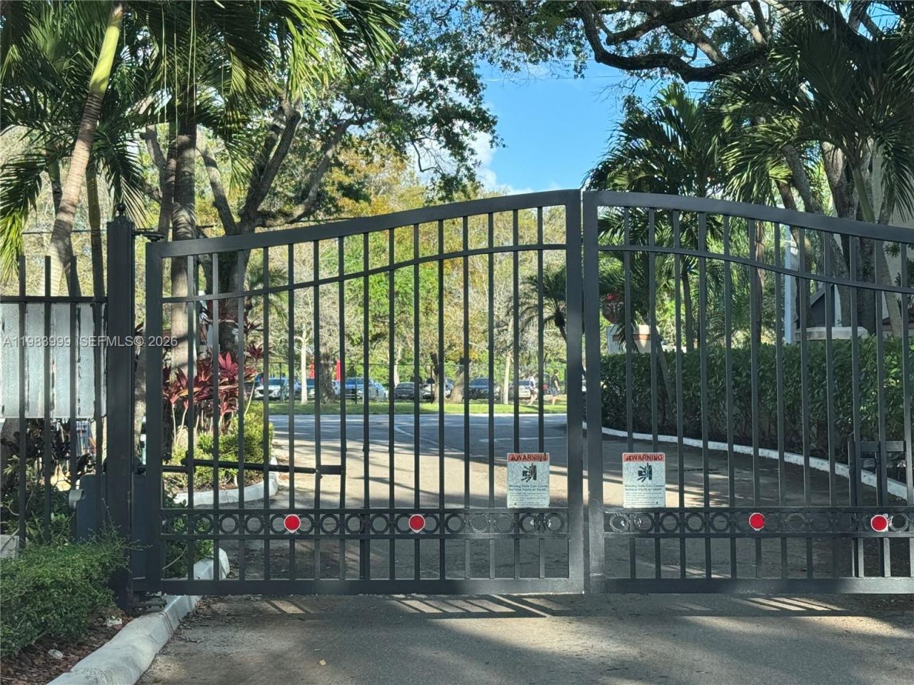 3212 Arbor Ln, Unit 2407, Hollywood, FL 33021 Photo