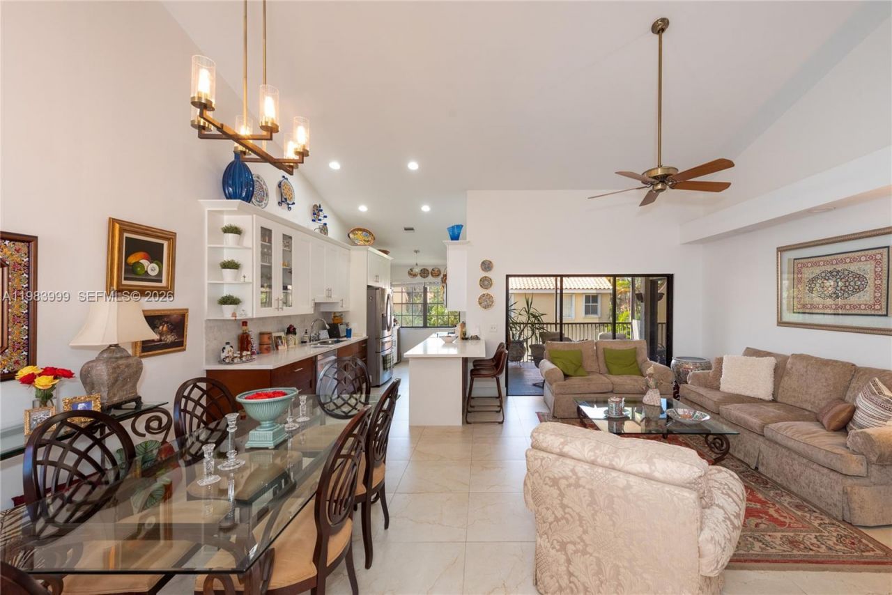 3212 Arbor Ln, Unit 2407, Hollywood, FL 33021 Photo