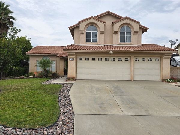 2768 W Buena Vista, Rialto, CA 92377