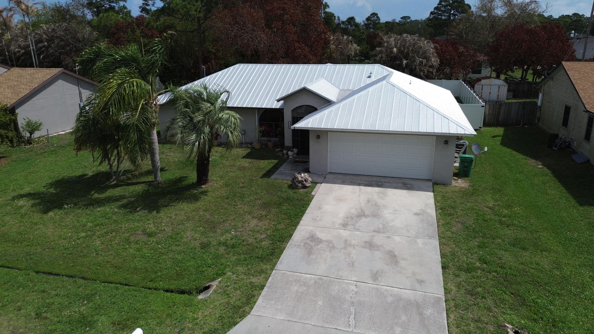2325 SE Beechwood Terrace, Port Saint Lucie, FL 34952 Photo