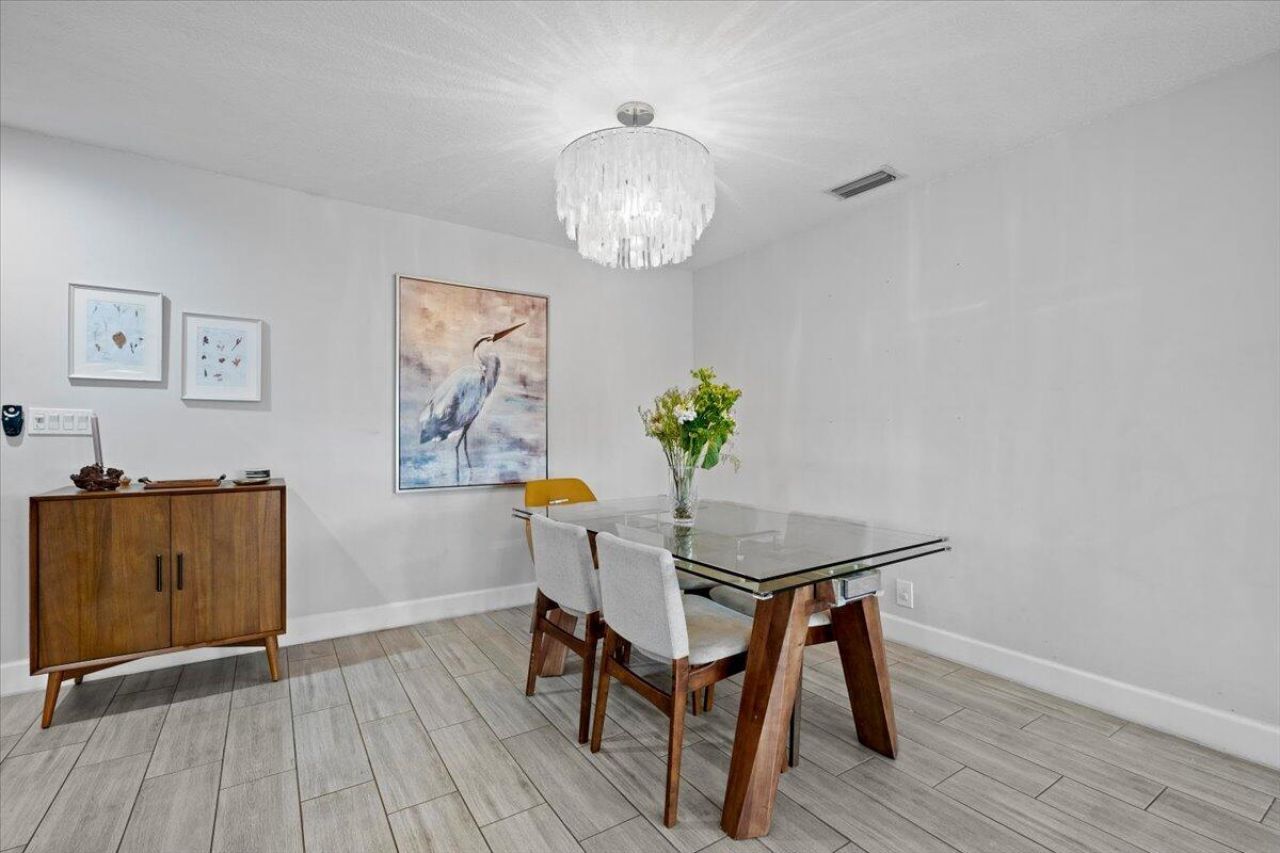 208 Sandpiper Avenue, Royal Palm Beach, FL 33411 Photo